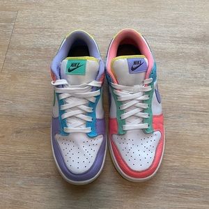 Women’s Nike Dunk Low — Easter’s
7.5W